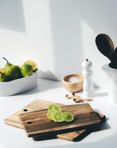 Deska akacjowa kuchenna do krojenia 28 cm 11318