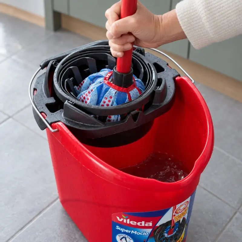 Wiadro z wyciskaczem Vileda SuperMocio Torsion Power czerwone