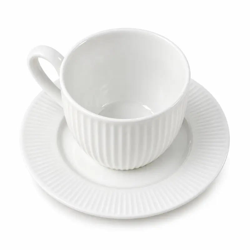 Filiżanka porcelanowa ze spodkiem 220 ml biała prążkowana