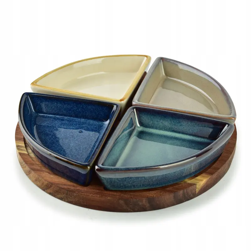 Deska akacjowa 21,5 cm z 4 porcelanowymi miseczkami 95 ml