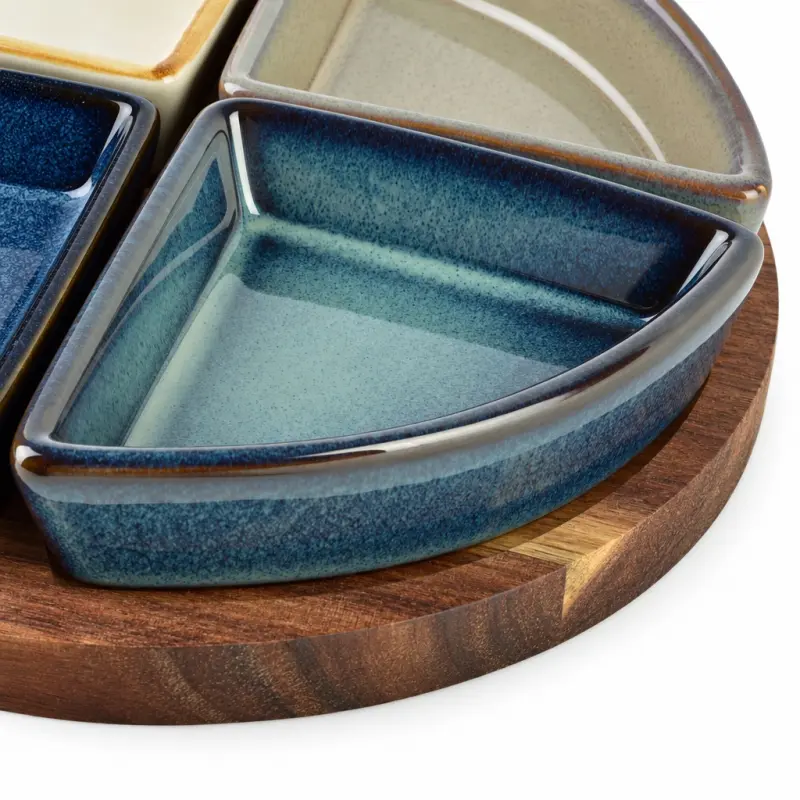 Deska akacjowa 21,5 cm z 4 porcelanowymi miseczkami 95 ml